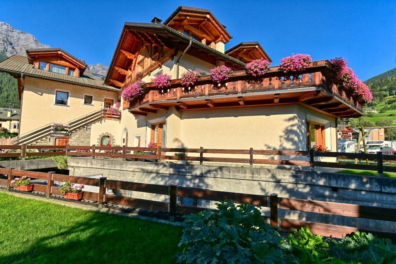 Casa Caste Villa Bormio Bagian luar foto